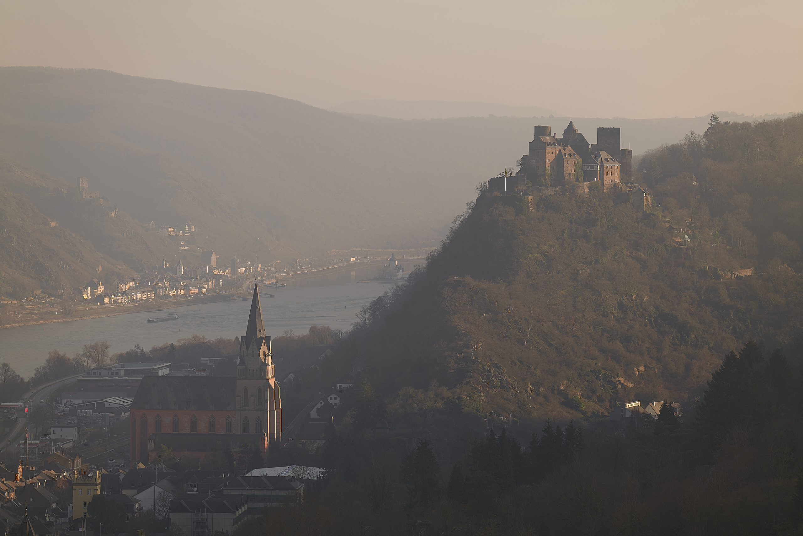 Oberwesel — A Town That Seems Made for Legends